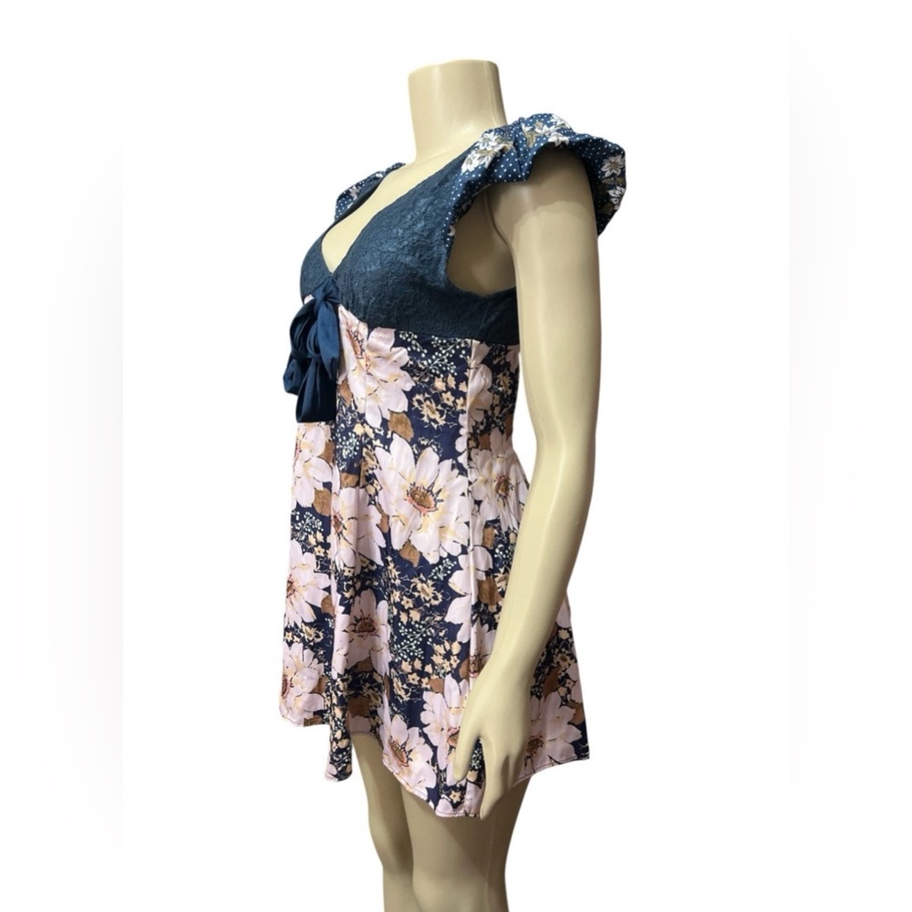 Free People Aurora XS Dress Relaxed Floral A-line Mini Navy Combo NWOT $148 - Picture 3 of 8